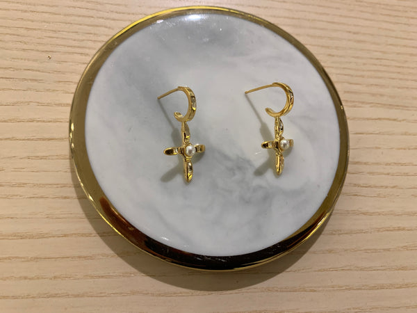 Cross pearl earrings