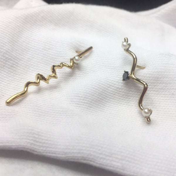 COIL PEARL EARRINGS (Sold as Single)